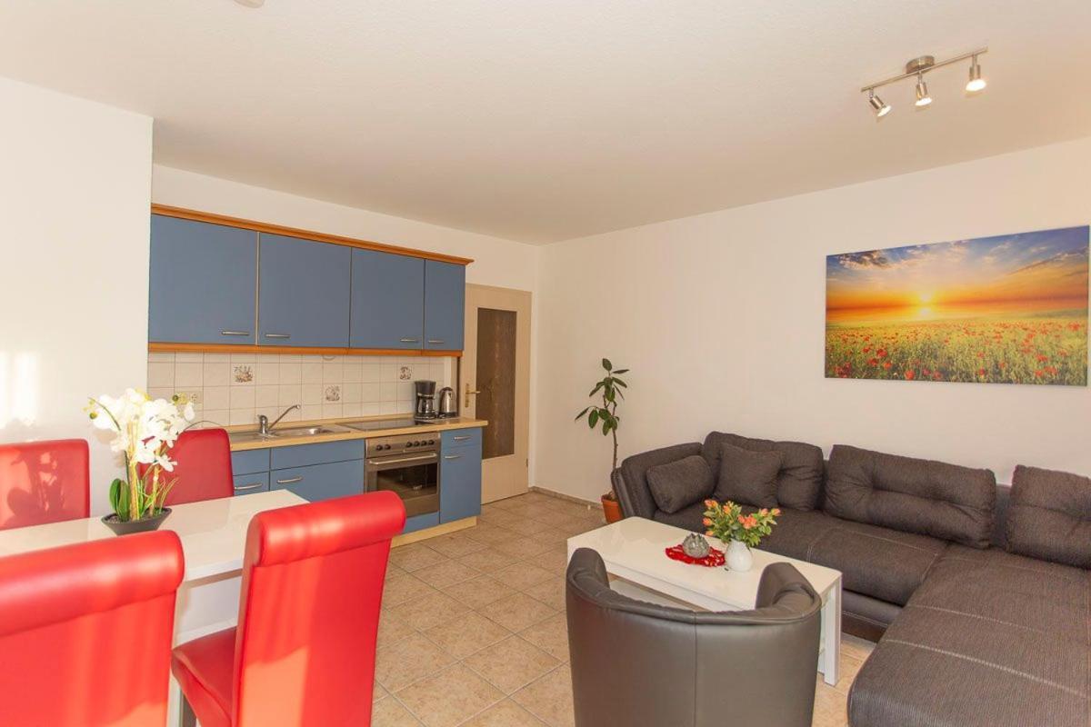 Appartamento Haus Dornroeschen 45107 Goehren  Esterno foto