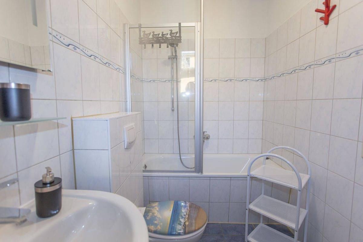 Appartamento Haus Dornroeschen 45107 Goehren  Esterno foto