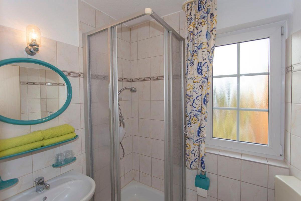 Appartamento Haus Dornroeschen 45107 Goehren  Esterno foto